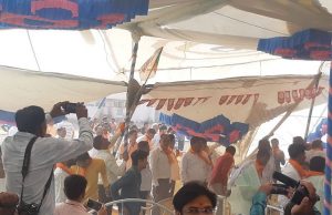 અમરેલીમાં વિજય વિશ્વાસ સંમેલનમાં મિનિ વાવાઝોડાથી અફરાતફરી