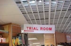 મોલ અને શોપમાં મહિલા ટ્રાયલ રૂમ અને વોશ રૂમ પાસે મહિલા ગાર્ડ રાખવી પડશે