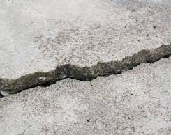 સુરત / પાંડેસરામાં LIG આવાસનો ખખડધજ બિલ્ડિંગનો સ્લેબ કડડભુશ ,બીજા અને ત્રીજા માળે લોકો ફસાયા