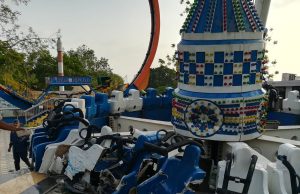 અમદાવાદના કાંકરિયામાં ચાલુ રાઈડ તૂટતાં બેનાં મોત, 6 ગંભીર, 25થી વધુ ઘાયલ