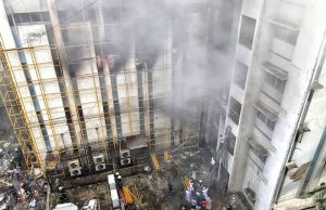 મુંબઈની બાંદ્રા એમટીએનએલ બિલ્ડીંગમાં ભીષણ આગ,ઇમારતમાં લગભગ 100 લોકો ફસાયા