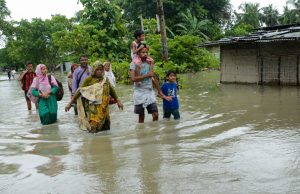 બિહાર-આસામ અને યુપીમાં ભારે વરસાદનો કહેર:પુરને કારણે 70 લોકોના મોત,કેરાલામાં રેડ એલર્ટ