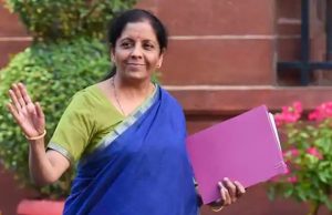 બજેટમાં એનઆરઆઈ માટે ખાસ જાહેરાત ,ભારત આવતા જ એનઆરઆઈને મળશે આધાર કાર્ડ આપવાની સુવિધા