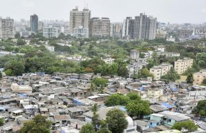 ઝૂંપડપટ્ટી દૂર કરી સરકાર એક કાંકરે બે પક્ષી મારશે,ચાલીઓને રીડેવલપ કરીને બિલ્ડરોને કરાવશે ફાયદો તો ઝુપડપટ્ટીના ગરીબોને મળશે આવાસ