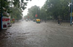 અમદાવાદ:હવામાનની આગાહીને વરસાદનો હોકારો,શહેરમાં સવારથી જ વરસાદે બોલાવી તડાફડી