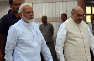 કાશ્મીરની કટોકટી પર વડાપ્રધાન નિવાસસ્થાને મળી છે કેન્દ્રીય પ્રધાનમંડળની બેઠક