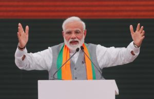 કલમ 370 ખતમ કરવા અંગે પીએમએ કહ્યું:પરિવર્તનમાં દરેક હિન્દુસ્તાનીનો જોઇએ સાથ