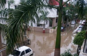 વડોદરામાં બપોર બાદ ફરી શરૂ થયો ધોધમાર વરસાદ,લોકો ચિંતામાં મુકાયા