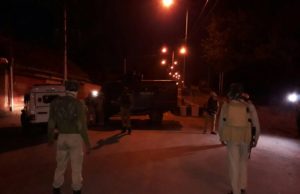 શું થશે કાર્યવાહી ? : શ્રીનગરમા મધરાતથી કલમ 144 લાગુ : કાશ્મીરમાં મોબાઈલ ઇન્ટરનેટ સેવાઓ સ્થગિત