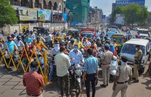 બધી જવાબદારી સરકાર, પોલીસ અને અધિકારીઓની નથી, થોડી જનતાની પણ છે