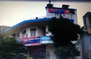 કોરોના : કોઈ લક્ષણ દેખાતા ન હોવા છતાં કાલુપુર પોલીસ કર્મચારીનો રિપોર્ટ પોઝિટિવ