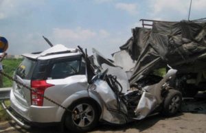 સુરેન્દ્રનગરમાં ભાડુકા ગામ પાસે અકસ્માત,કાર અને ટેન્કર વચ્ચેના અકસ્માતમાં દંપતિનું મોત..