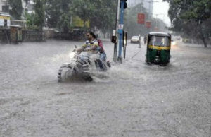 રાજ્યમાં ભારેથી અતિભારે વરસાદની આગાહી, માછીમારીનો દરિયો ન ખેડવાની ચેતવણી