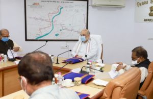 અમિત શાહે અ’વાદમાં અધિકારીઓ સાથે કરી બેઠક, રાજ્યમાં 100 ટકા રસીકરણ માટે આપ્યા મોટા આદેશો..
