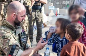 તાલિબાનીઓના આતંક વચ્ચે હવે કાબુલ એરપોર્ટ પાણી થયું મોંઘું, એક પ્લેટ ભાતના 7500 રૂપિયા