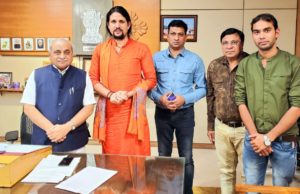 Exclusive : મહંત નરેન્દ્રગિરી આત્મહત્યા કેસના આરોપી આનંદગિરીનું ગુજરાત કનેક્શન, ગત વર્ષે નીતિન પટેલને મળીને શું કરી હતી રજુઆત, વાંચો