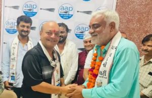 ભાજપને મસમોટો ફટકો પડ્યો, અમરેલી BJPના જુના જોગી શરદ લાખાણી આપમાં જોડાયા