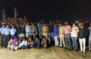 પાકિસ્તાનથી ગુજરાતની સરહદમાં ઘુસી પાકિસ્તાની બોટ, 12 લોકોની કરી અટકાયત