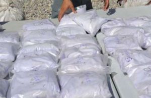 ગાંધીના ગુજરાતમાં પકડાયું 15 કિલો ડ્રગ્સ, વાહન ચેકીંગ દરમયાન ટ્રાફિક પોલીસે પકડી પાડ્યા 3 ઈસમોને…