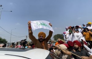 લખીમપુર જઇ રહેલ નવજોત સિંહ સિંદ્ધુને રોક્યા, પોલીસે ન આપી મંજૂરી