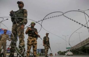 કાશ્મીરમાં સેનાની મોટી કાર્યવાહી, લશ્કર અને TRFના 900 ‘સાથીઓ’ની કરી ધરપકડ