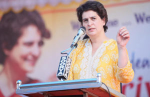 પ્રિયંકા ગાંધીના અમિત શાહ પર આકરા પ્રહાર, દુરબીન નહીં ચશ્મા લગાડવાની જરુર