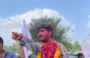 ગાંધીનગર મનપાની ચૂંટણીમાં આપના એકમાત્ર ઉમેદવાર તુષાર પરીખની જીત, કોંગ્રેસના ખાતામાં બે બેઠક