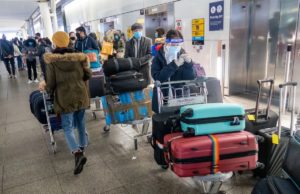 ‘ઓમિક્રોન’ને ધ્યાનમાં રાખી કેન્દ્રીય ગૃહ સચિવની અધ્યક્ષતામાં રવિવારે ઇમરજન્સી બેઠક, વિશ્વભરમાં મુસાફરી પર પ્રતિબંધો કડક કરાયા