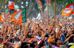 વાપી નગર પાલિકાની ચૂંટણીમાં ફરી ભગવો લહેરાયો, AAPના સૂપડાં સાફ