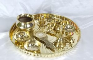 પૂજા સમયે આ ધાતુના વાસણોનો ઉપયોગ બિલકુલ ન કરવો જોઈએ