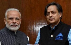 કોંગ્રેસ નેતા શશિ થરૂરે કરી PM મોદીની પ્રશંસા, કહ્યું ગુજરાતી મૂળનું હોવું નરેન્દ્ર મોદીના હિતને અનુકૂળ છે