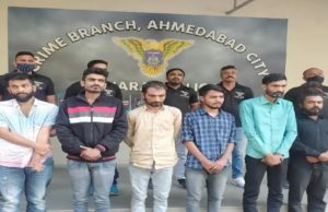 નવા વર્ષની પાર્ટીમાં ડ્રગ્સ વેચાય તે પહેલા પોલીસે 6 ડ્રગ પેડલરને પકડી પાડ્યા, અમદાવાદમાં વેચવાનો હતો પ્લાન