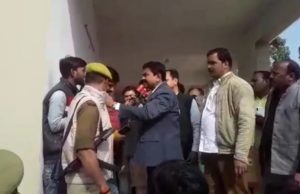 ગૃહ રાજ્યમંત્રી અજય મિશ્રા ભૂલ્યા ભાન,પુત્ર વિશે પૂછતા મીડિયાકર્મીને ગાળો ભાંડી