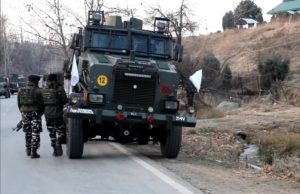 J&K : શોપિયાંમાં આતંકીઓ અને સુરક્ષાદળો વચ્ચે અથડામણ, બે અજાણ્યા આતંકી ઠાર