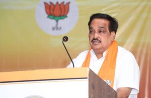 ‘આશાબેનની સ્થિતિ અતિ ગંભીર, ડોક્ટરો પુરતો પ્રયત્ન કરી રહ્યા છે’ – સીઆર પાટીલ