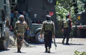 કુલગામમાં સેના અને આતંકીઓ વચ્ચે અથડામણ, 1 આતંકી ઠાર, એક પોલીસ જવાન પણ શહીદ