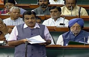 ચાલુ વાહને હવે વાત કરતા હશો તો દંડાશો નહીં, પરંતુ આ બાબતોનું રાખવું પડશે ધ્યાન