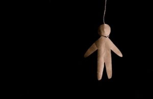 પ્રેમમાં છેતરાયેલી સુરતની યુવતીની આત્મહત્યા, જાણો સ્યુસાઈડ નોટમાં શું લખ્યું છે