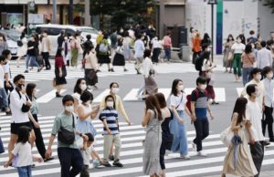 ચોથી લહેરના ભણકારા; ઈટાલીમાં 1 દિવસમાં રેકોર્ડબ્રેક 30,000થી વધુ કેસ નોંધાયા તો ફ્રાન્સમાં હોસ્પિટલના બેડ ખૂટી પડ્યાં!