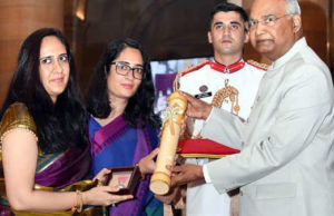 મરણોપરાંત ‘પદ્મ વિભૂષણ’થી સન્માનિત કરાયાં CDS બિપિન રાવત, બંને પુત્રીઓએ સ્વીકાર્યું સન્માન