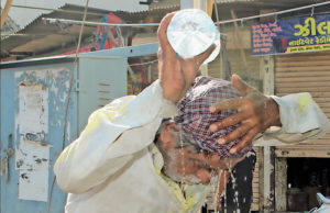 અમદાવાદ 42 ડિગ્રી તાપમાન સાથે સૌથી ગરમ શહેર રહ્યું; 12 શહેરોમાં ગરમીનો પારો 40 ડિગ્રીને પાર!