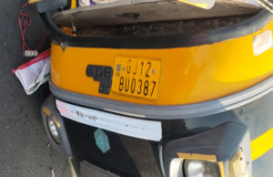 ગાંધીધામના મીઠીરોહર પાસે કાર ચાલકે છકડોને ટક્કર મારતા ગમખ્વાર અકસ્માત; 2ના મોત, 6થી વધુ ઘાયલ