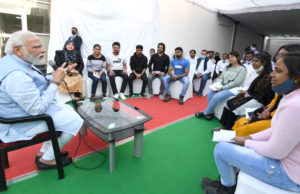 પ્રધાનમંત્રીએ વારાણસીમાં યુક્રેનથી પાછા ફરેલા વિદ્યાર્થીઓ સાથે કરી મુલાકાત