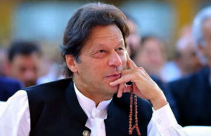 ‘રમઝાન’માં બકરી ફસાઈ!; ઇમરાન ખાનને પ્રધાનમંત્રી પદેથી દૂર થવા કેબિનેટ સચિવાલયનું ‘નોટિફિકેશન’!