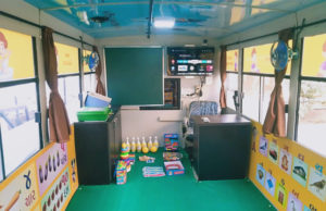 “ભિક્ષા નહીં શિક્ષા” : અમદાવાદમાં સિગ્નલ પર ભીખ માંગતા બાળકો હવે ભણશે