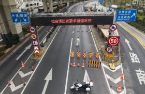 ચીનમાં ફરી આકરું લોકડાઉન: શાંઘાઈ કોરોનાનું હોટસ્પોટ બન્યું; રવિવારે 4,500થી વધારે કેસ નોંધાયા