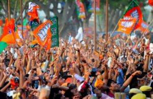 વિશેષ : સ્વેચ્છાએ લોકો આવે એને લોકપ્રિયતા કહેવાય, ટાર્ગેટ આપીને બસો ભરીને લાવવા એ પ્રસિદ્ધિ કહેવાય