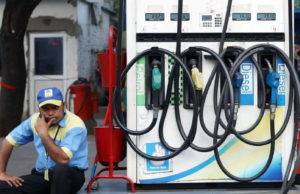 8 દિવસમાં પેટ્રોલ-ડીઝલના ભાવમાં 7મી વખત વધારો; આવતીકાલથી પેટ્રોલમાં 80 અને ડીઝલમાં 72 પૈસાનો વધારો!