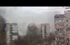 મારિયાપોલ પર રશિયન હુમલા ચાલુ, શહેરના 80 ટકા રહેણાંક નષ્ટ થઈ ગયા, જુઓ Video