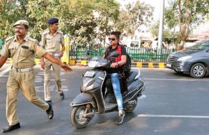 અમદાવાદીઓએ 6 દિવસમાં હેલ્મેટ અને સીટબેલ્ટનો 19 લાખ દંડ ભર્યો ! હવે ડ્રાઈવના બે દિવસ બાકી